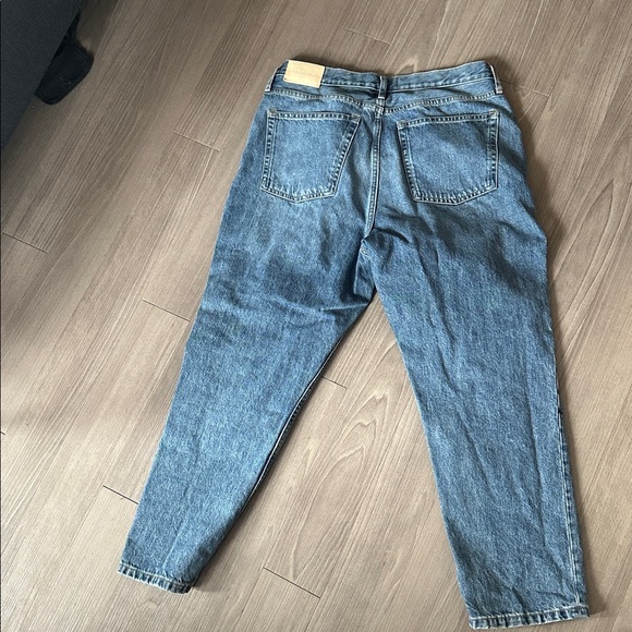 The ’90s Cheeky® Jean | Vintage Mid Blue | 26.5" Inseam Everlane - Picture 4 of 5
